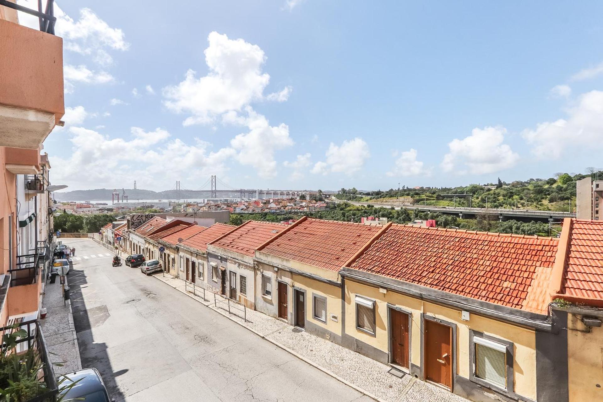Portucale ! Mp88 Building Lisbon